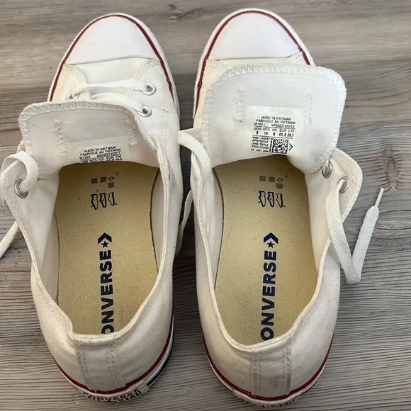 CONVERSE Chick Taylor Allstar Classic Low Top Unisex Sneakers
