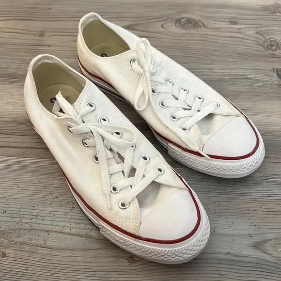 CONVERSE Chick Taylor Allstar Classic Low Top Unisex Sneakers