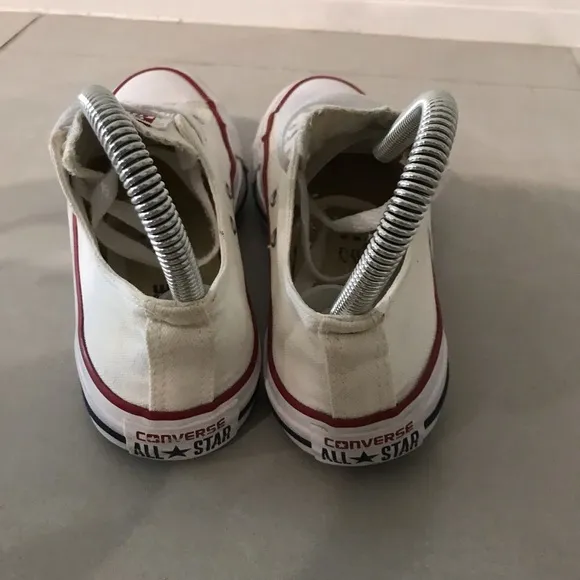 Converse Chuck Taylor All Star Unisex Low Top White Sneakers | 4M - 6W
