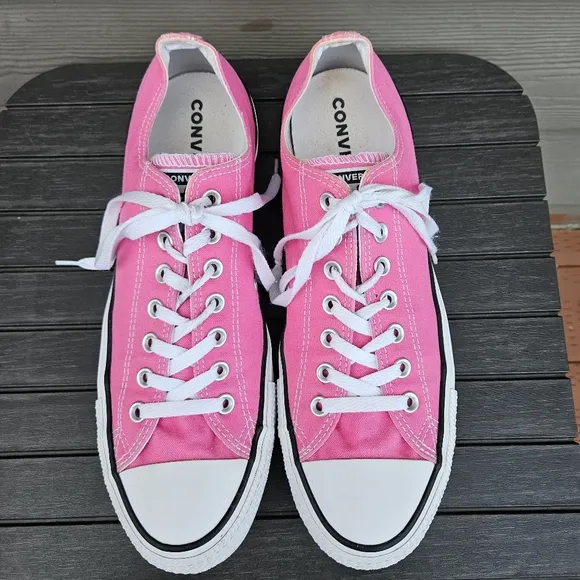 Converse Chuck Taylor Low Top Sneakers Bubblegum Pink Shoes Mens 11.5 Women 13.5