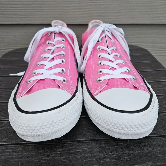 Converse Chuck Taylor Low Top Sneakers Bubblegum Pink Shoes Mens 11.5 Women 13.5
