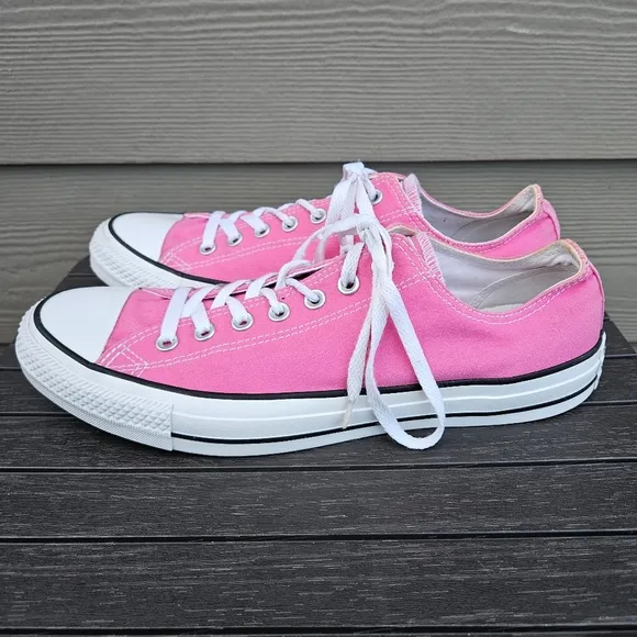 Converse Chuck Taylor Low Top Sneakers Bubblegum Pink Shoes Mens 11.5 Women 13.5