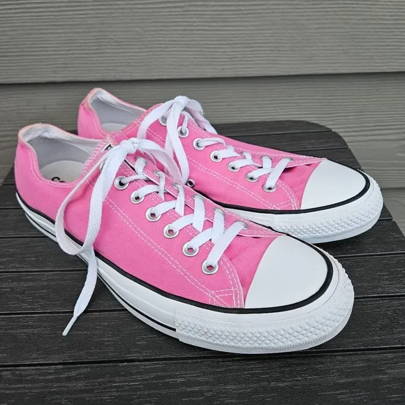 Converse Chuck Taylor Low Top Sneakers Bubblegum Pink Shoes Mens 11.5 Women 13.5