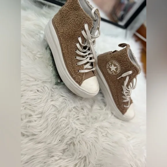 Converse Chuck Taylor Move Platform High Top Cream Sherpa Women Sneakers