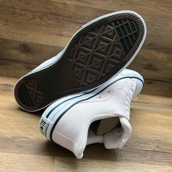 Converse Low-Top Sneakers
