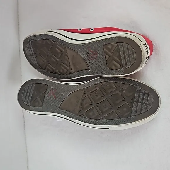 Converse | Men's All Star Red Low-Top Lace-Up Sneakers Sz 8