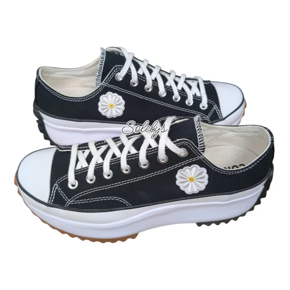Converse Run Star Hike Low Top Daisy Black White Gum Canvas Platform M10/W11.5
