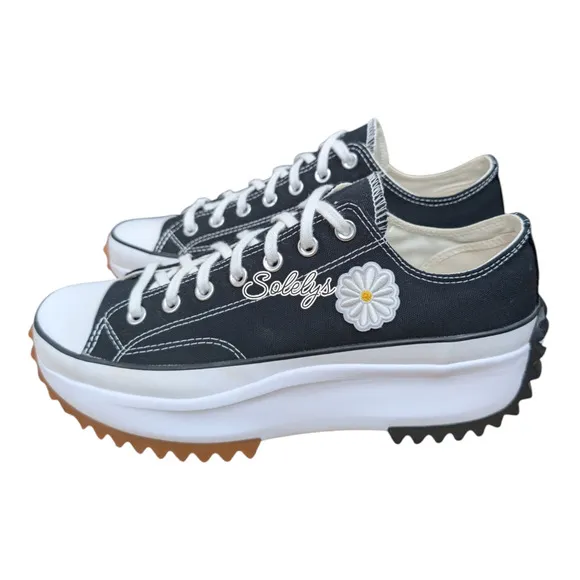 Converse Run Star Hike Low Top Daisy Black White Gum Canvas Platform M10/W11.5