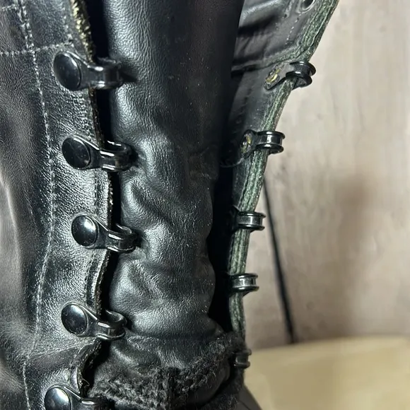 Corcoran Vibram 1525 combat jump field boots black men’s 9 1/2 D.good condition