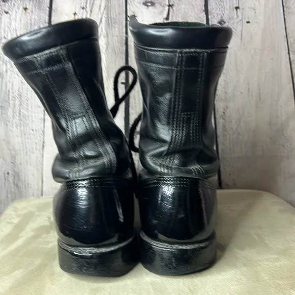 Corcoran Vibram 1525 combat jump field boots black men’s 9 1/2 D.good condition