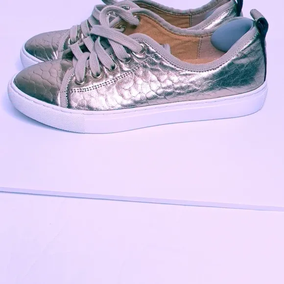 Corso Como Simone Gold Pebbled  Textured Leather Lace Up Sneakers - Size 6 Women