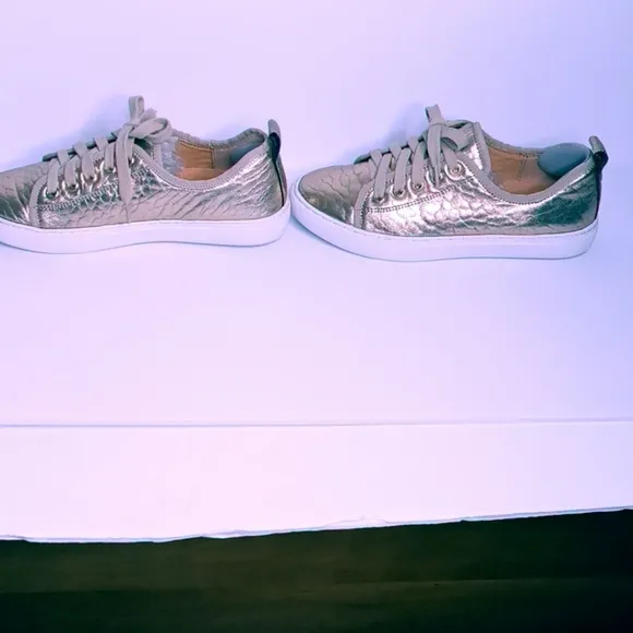 Corso Como Simone Gold Pebbled  Textured Leather Lace Up Sneakers - Size 6 Women
