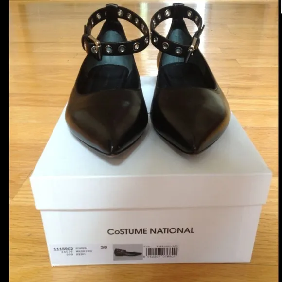 COSTUME NATIONAL LEATHER ANCKLE STRAP FLATS.