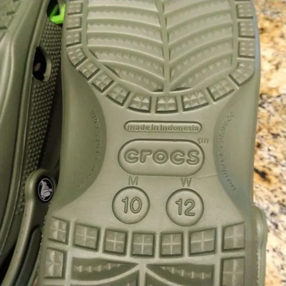 Crocs Baya Clogs Slip On Sandals 10126-309 Army Green Unisex M10/W12 NWT