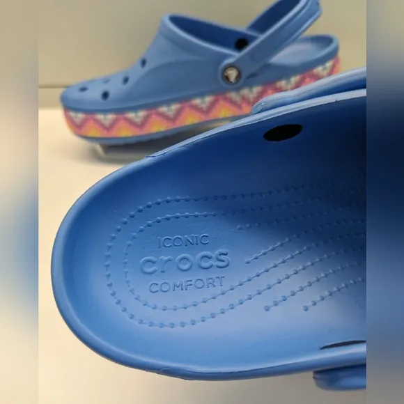 Crocs Bayaband Chevron Band Clogs Slip-On Slides Flip Flop Blue Sandals Men's 11
