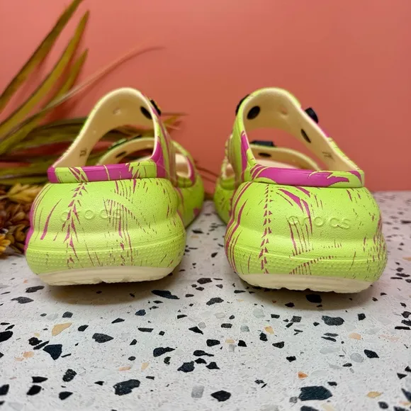CROCS Classic Spring Break Crush Platform Women’s Lime Slip On Sandals Sz 7