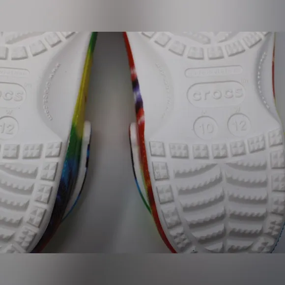 Crocs Classic Tie Dye Sandals Rainbow Slip-On Shoes Women's‎ 12 Men's 10 NWT