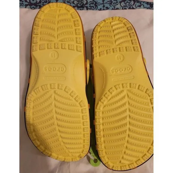 crocs Spongebob SquarePants Classic  Banana Yellow Unisex Slip On Sz 12‎ &amp;13 M