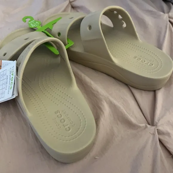 Crocs Women's Baya Platform Sandals, Chai., 7-8 Women