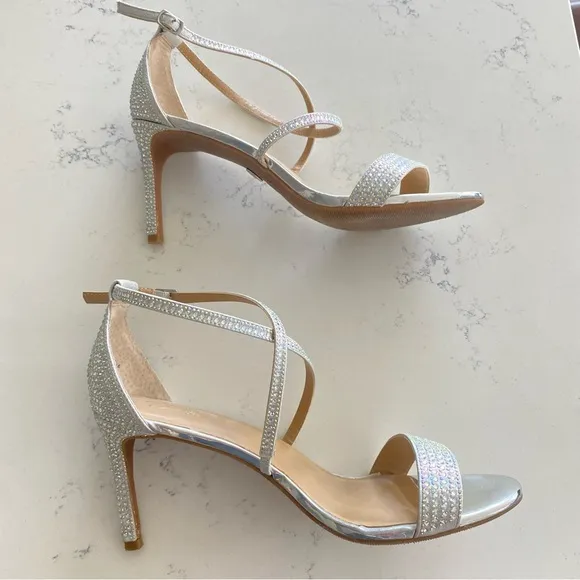 Crystal strapy sandals with diagonal strap