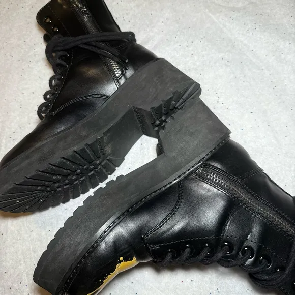 Current Mood New Attitude Combat Boots size 6 women’s