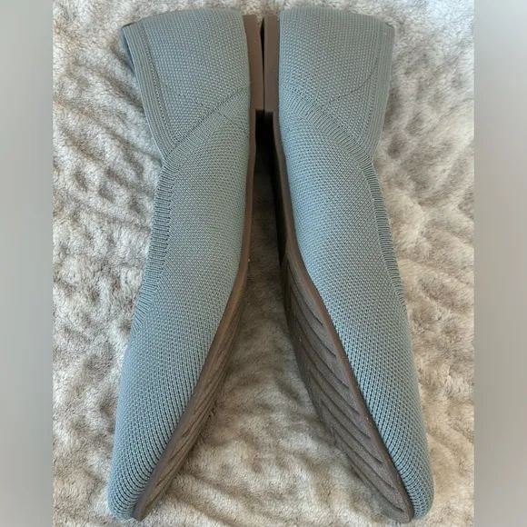 Cynthia Rowley Chelsea Flats Almond Toe Slip On Blueish Gray Knit size 8.5M NWOT