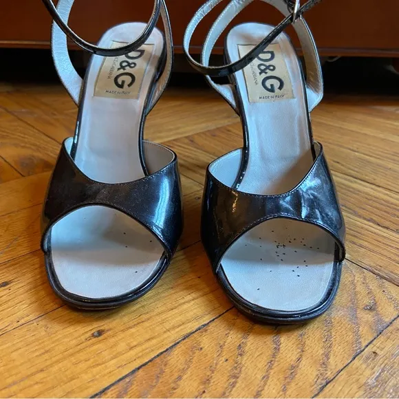 D&amp;G patent leather high heeled sandals