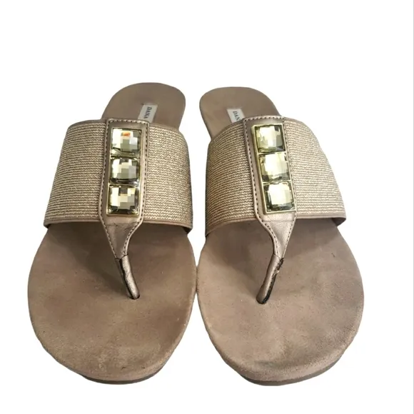Dana Buchman Pewter Slip on Thong Sandals 9.5…