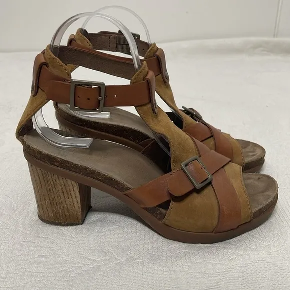 Dansko Dominique Block Heel Sandals Brown T Strap Size 38 US 8