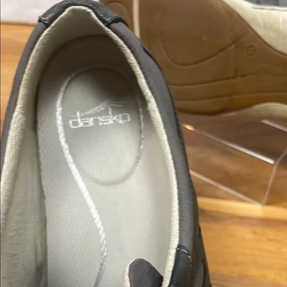Dansko Harlie Gray Low-Top Sneakers comfort support walking work toggle tie