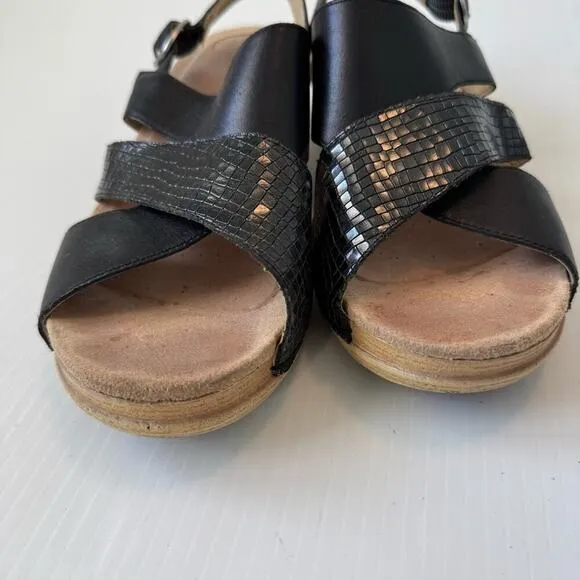 Dansko Lindy leather cross strap slingback black sandals size 40/ 9.5-10
