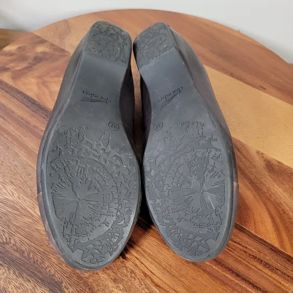 Dansko Lisanne Brown Leather Flats Burnished Bronze Toe Cap  Size 37