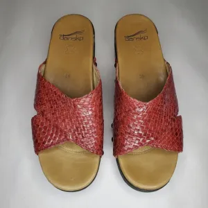 Dansko Mika Sandals Red Woven Leather Slip On Size 39 (8.5)