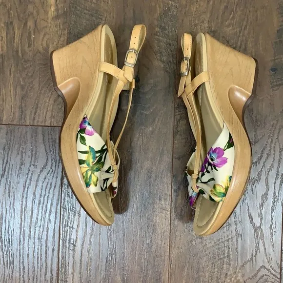 Dansko Naomi Floral Tan Wedge Slingback Sandal