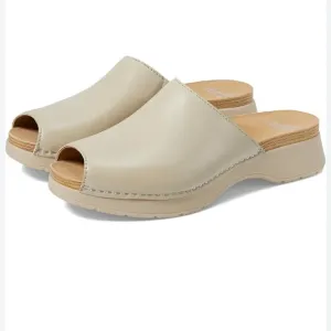 DanskoRavyn Sandals Women Sz38 US 7.5-8$140 Color: Ivory Nappa Slip-On Clogs