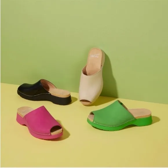 DanskoRavyn Sandals Women Sz38 US 7.5-8$140 Color: Ivory Nappa Slip-On Clogs