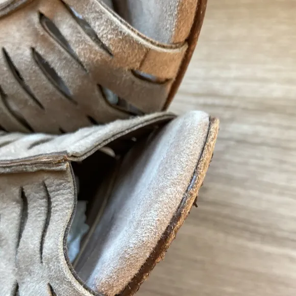 Diane Von Furstenberg Alexandria cutout bootie sandals heel 7 sand
