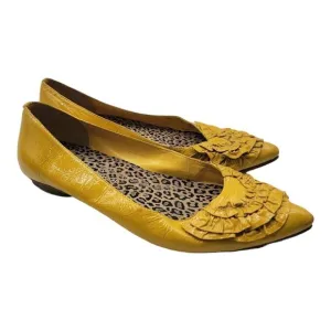 DIEGO DI LUCCA Ladonna Ruffled Flats Pointed Toe Yellow Patent Leather Size 5B