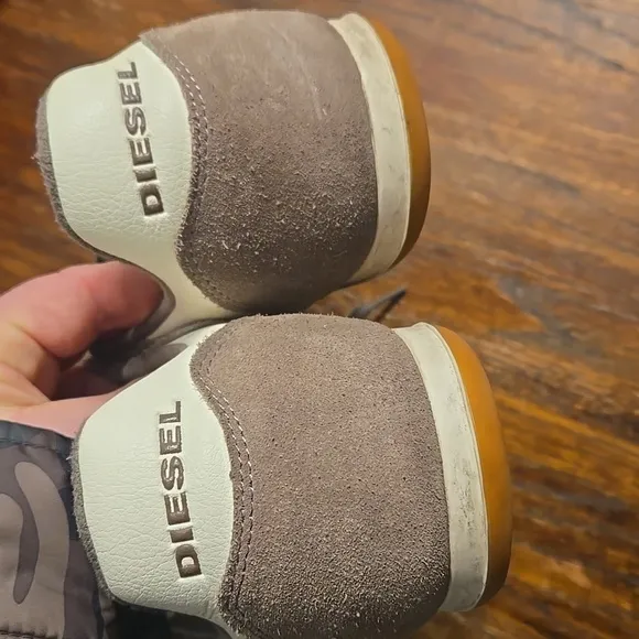 Diesel Brown Sneakers with Suede Finish and Low-Top Design vintage