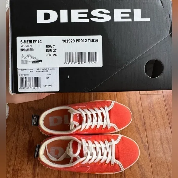 Diesel S-Merley Low-Cut Sneakers
