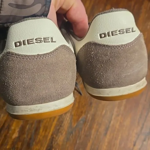 Diesel Brown Sneakers with Suede Finish and Low-Top Design vintage