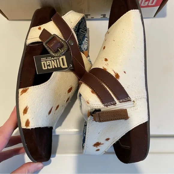Dingo Savannas Brown White Cow Hide Buckle Zip Leather Sandals NEW IN BOX 8.5
