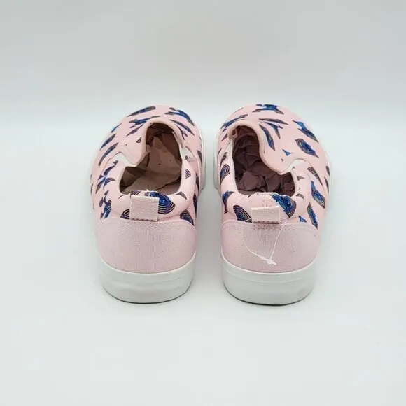 Disney Lilo &amp; Stitch Rainbows Womens Slip On Sneakers Size 10 Pink Flats