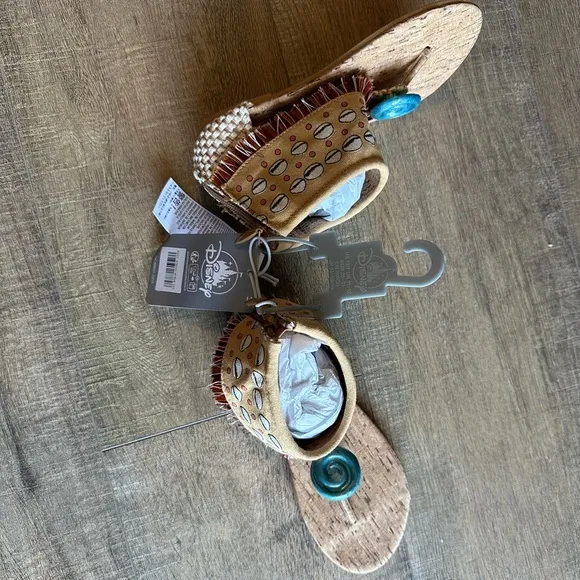 Disney-Moana Sandals-Girls Dress Up-13/1. Get Your Little One Ready For Moana 2
