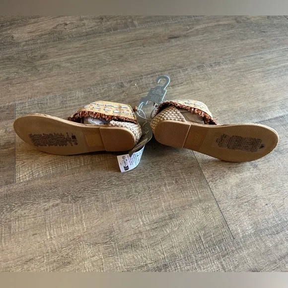 Disney-Moana Sandals-Girls Dress Up-13/1. Get Your Little One Ready For Moana 2