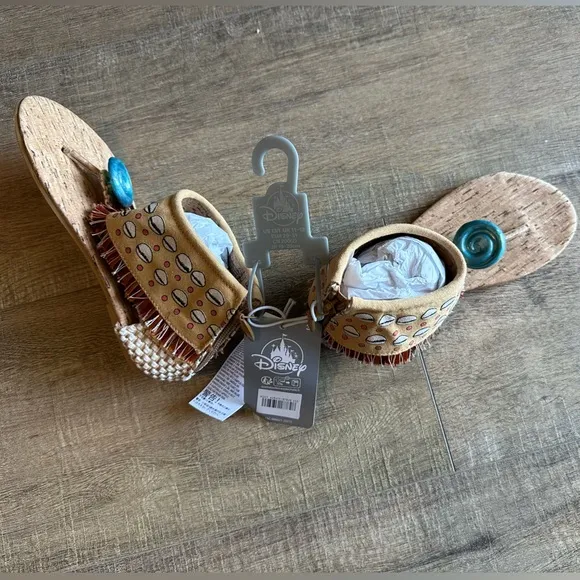 Disney-Moana Sandals-Girls Dress Up-13/1. Get Your Little One Ready For Moana 2