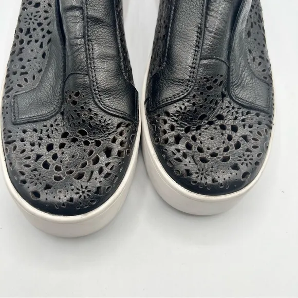 Django &amp; Juliette Women's Lachi Black Leather Sneakers Sz 38