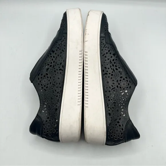 Django &amp; Juliette Women's Lachi Black Leather Sneakers Sz 38
