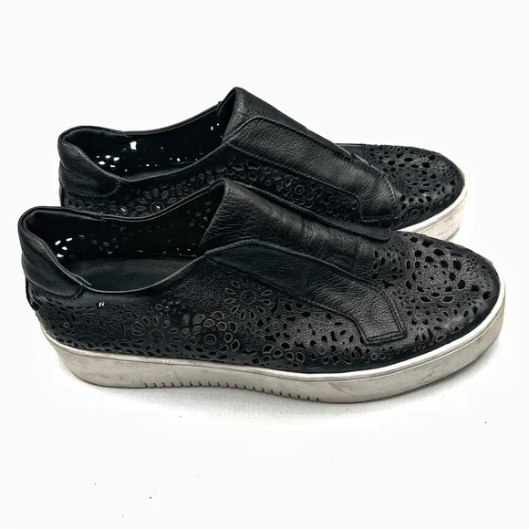 Django &amp; Juliette Women's Lachi Black Leather Sneakers Sz 38