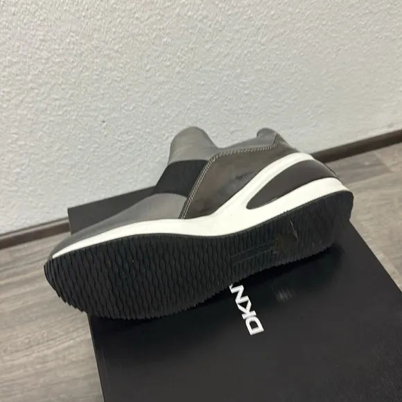 Dkny Borg Stretch Wedge Low-Top Sneakers